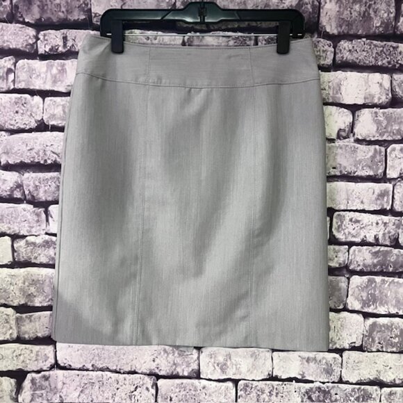 Worthington Dresses & Skirts - Worthington Gray Fully Lined Skirt Size 12